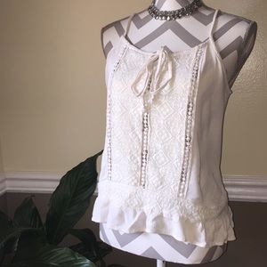 🍁White lace boho tank top